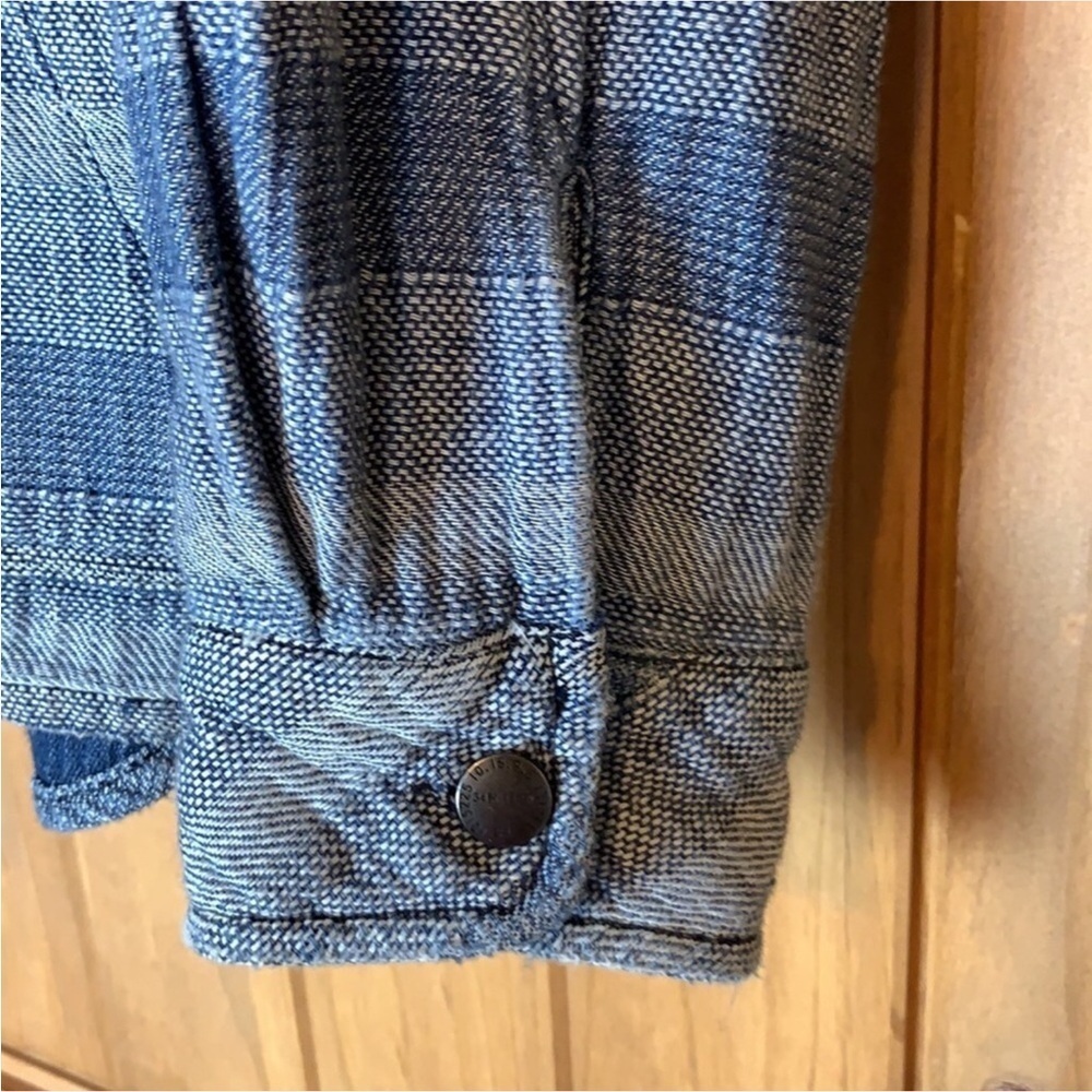 Current/Elliott Patch Pocket Ombr Denim Shirt / J… - image 7